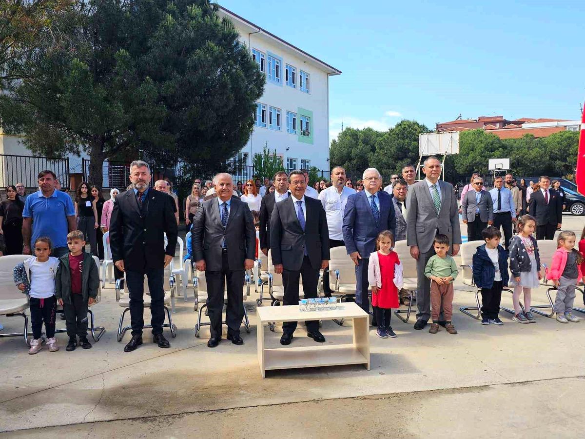 Gençliğin üreten gücü Burhaniye’de sergilendi