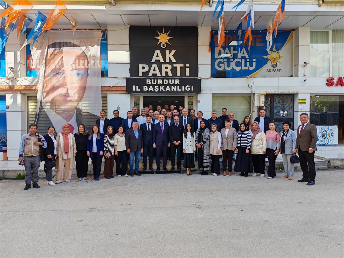 Gençlik ve Spor Bakan Yardımcısı Eminoğlu, AK Parti Burdur İl Başkanlığını ziyaret etti Açıklaması