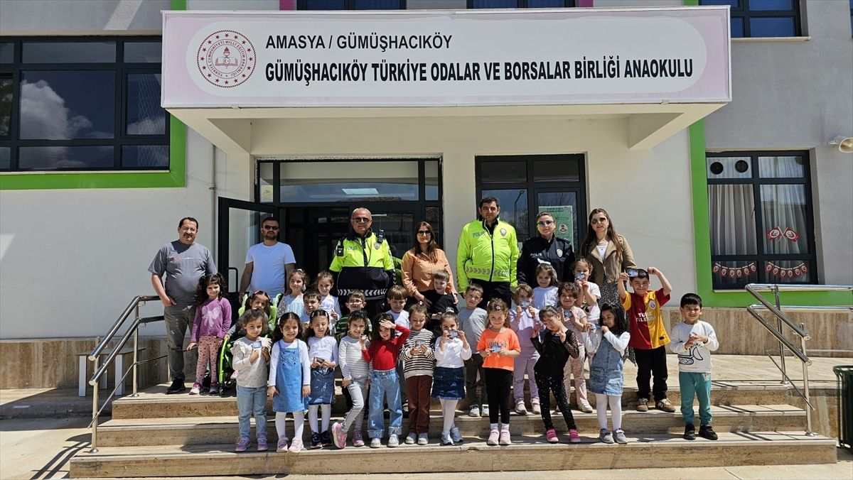 Trafik Haftası’nda Anaokulu Öğrencilerine Eğitim