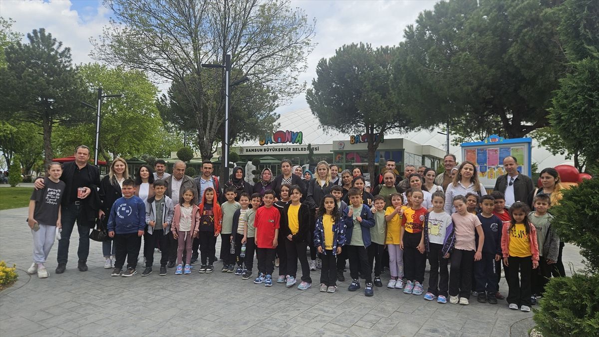 Minik öğrenciler Samsun’da gülümsedi