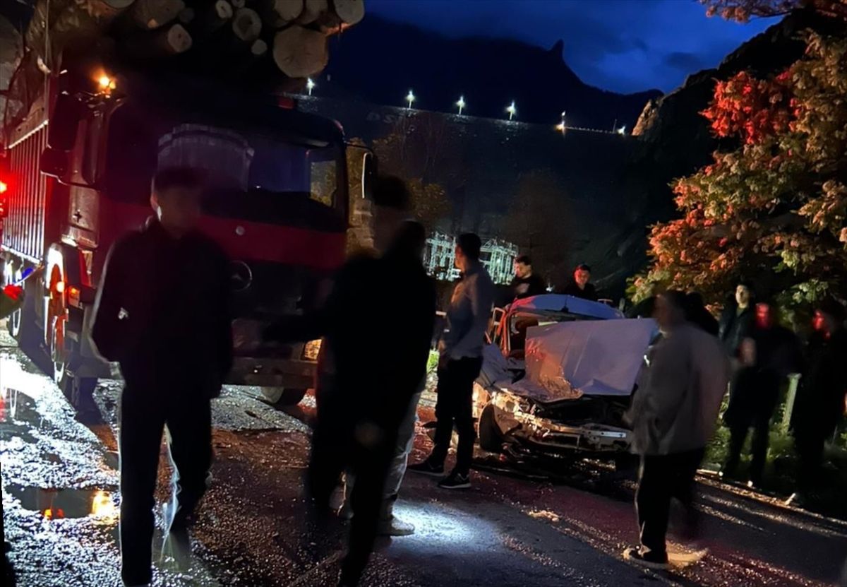 Gümüşhane’de Trafik Kazası: 3 Yaralı