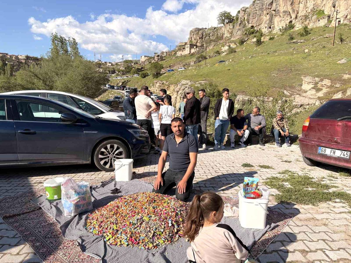 Güzelyurt’ta Şekerli Mezarlık Ziyareti