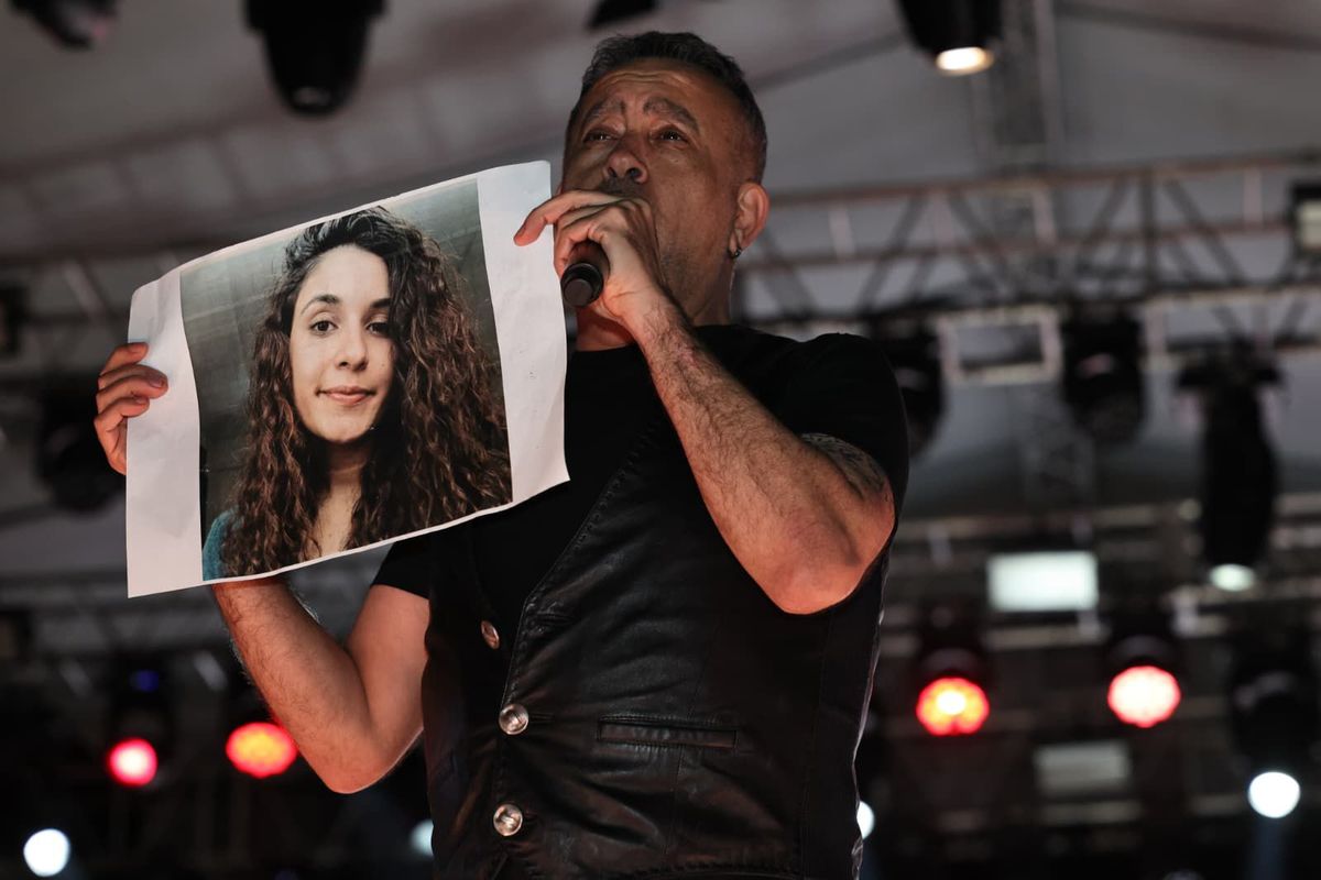 Haluk Levent’ten Gülistan Doku’ya Destek Konseri