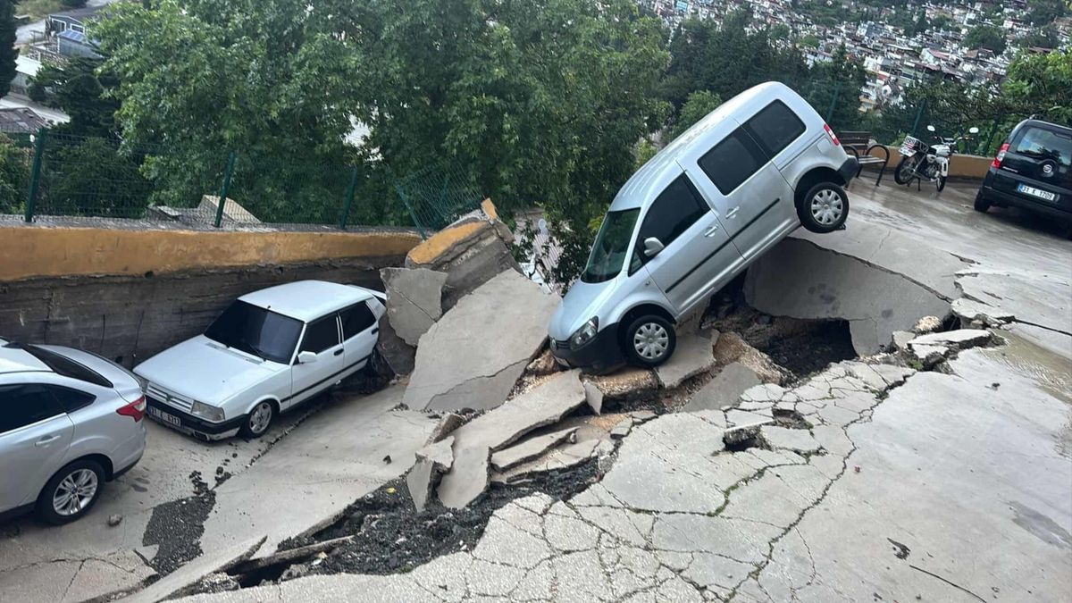 Hatay’da Sel Felaketi: 1 Ölü, Çok Sayıda Yaralı