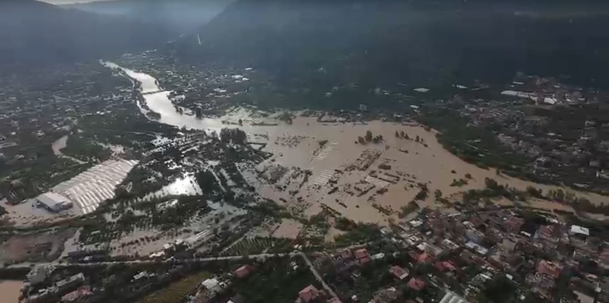 Samandağ’da Taşkın: Dronla Görüntü