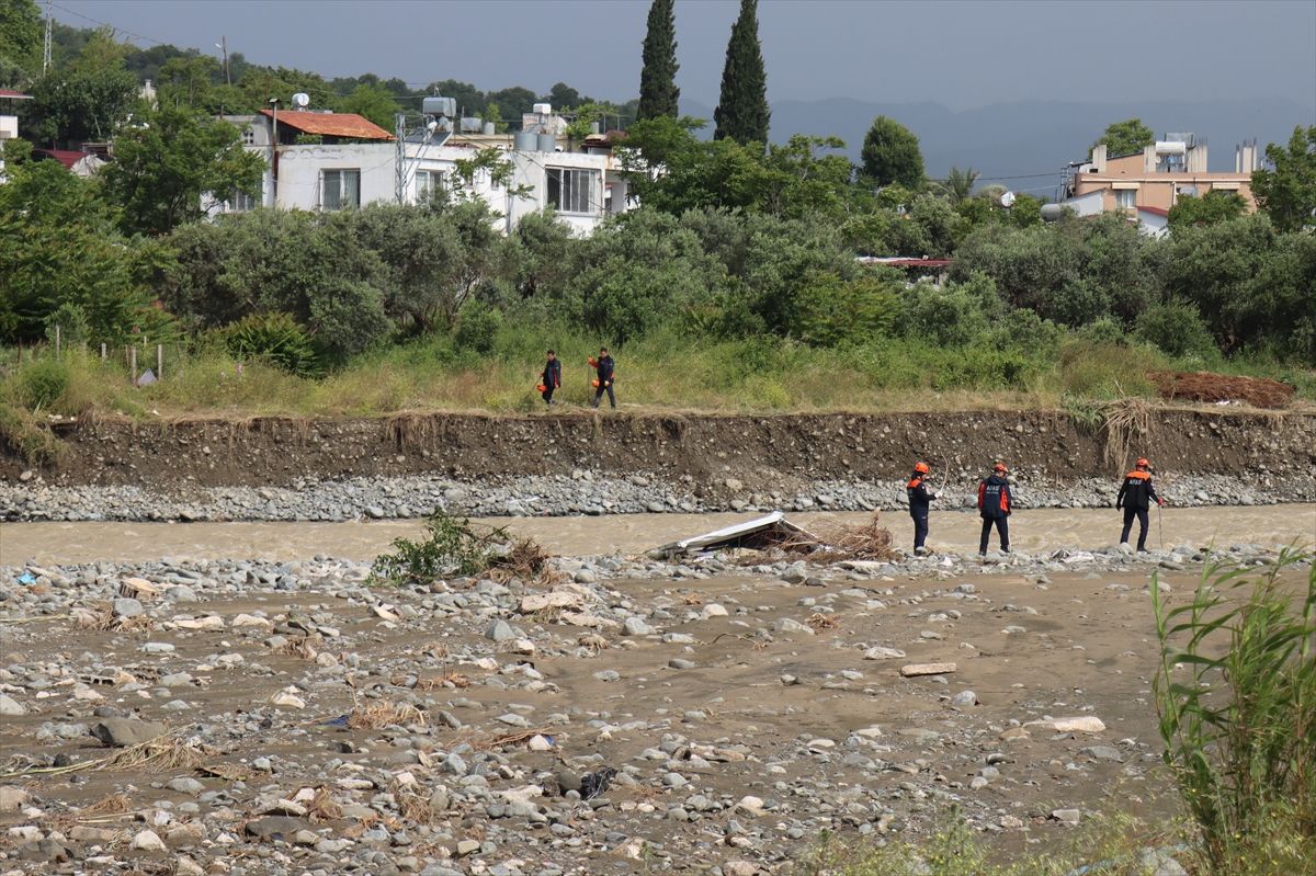 Hatay’da sağanak felaketi: 1 genç yaşamını yitirdi, 1 kişi kayıp