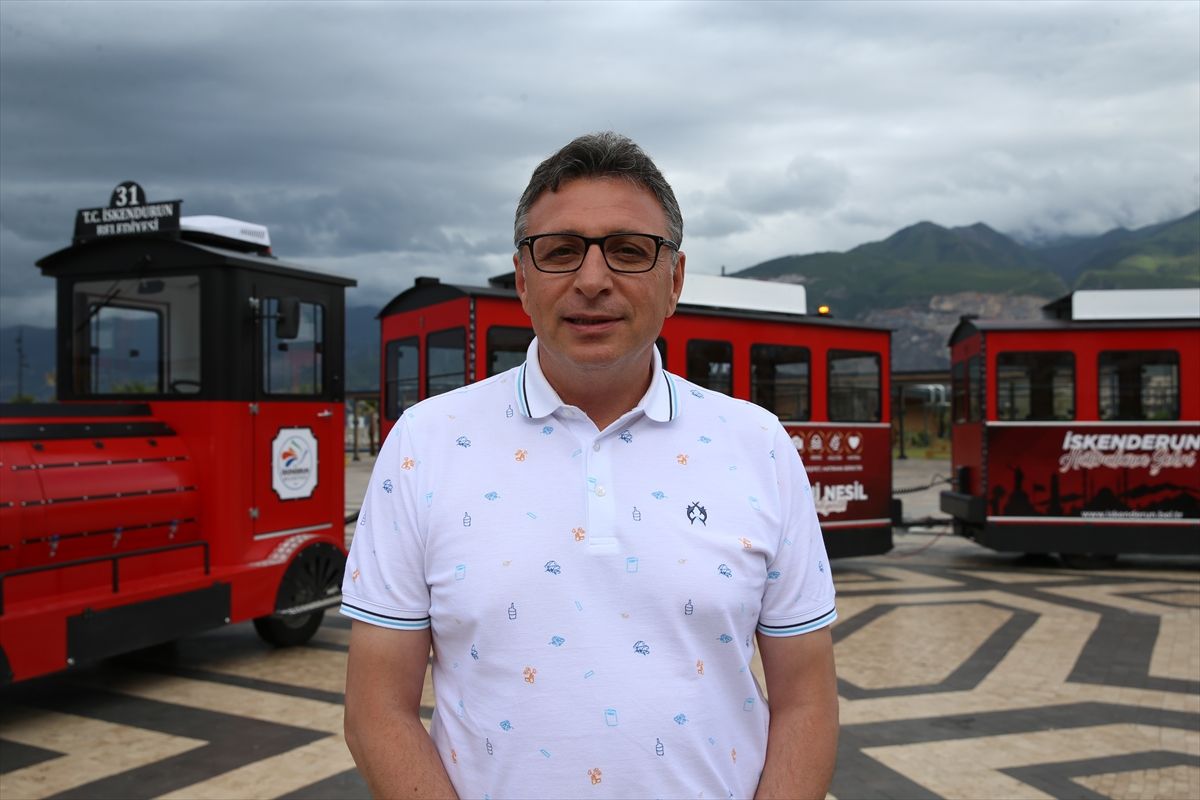 İskenderun’da Ücretsiz Gezi Treni Hizmete Girdi