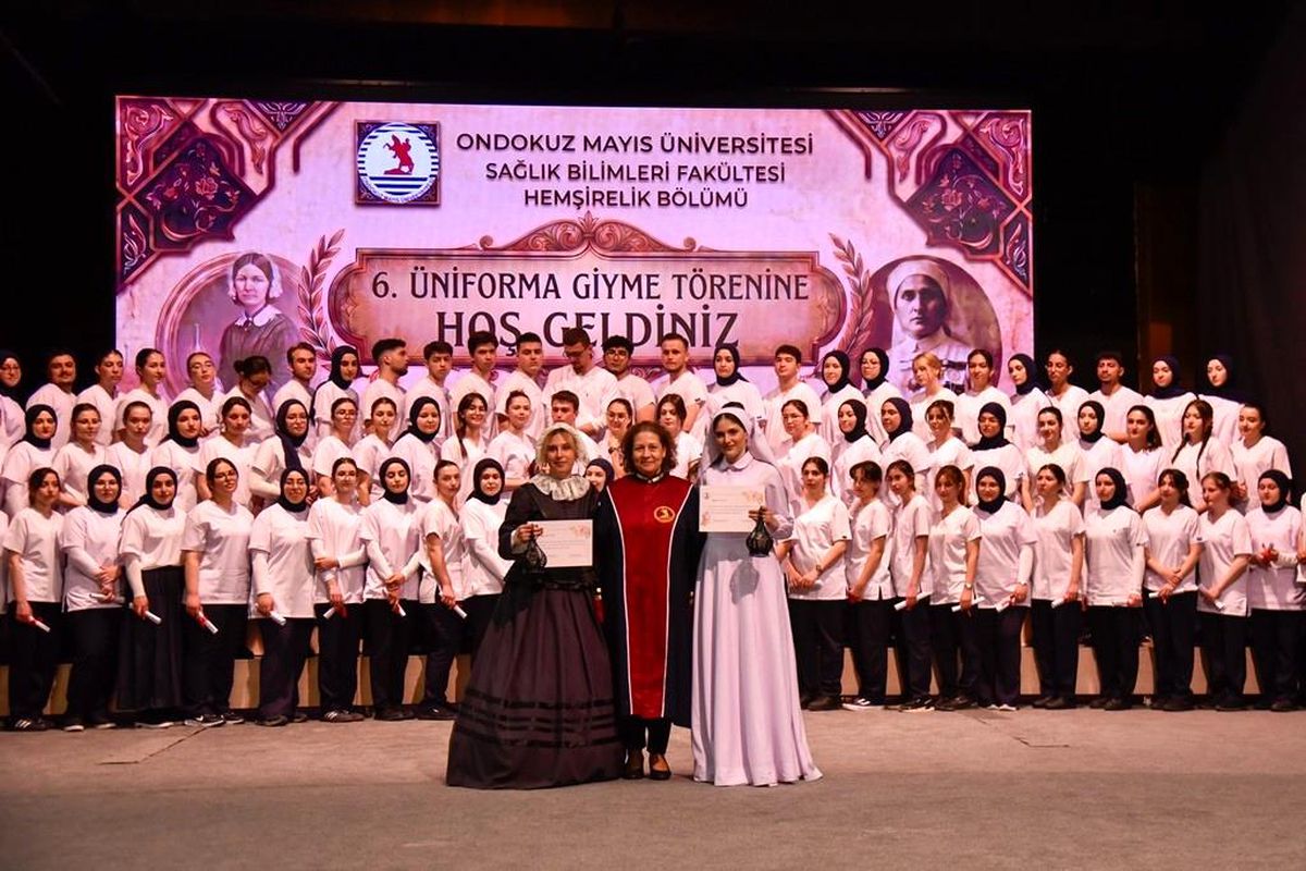 OMÜ’nde Hemşirelik Öğrencilerine Üniforma Töreni