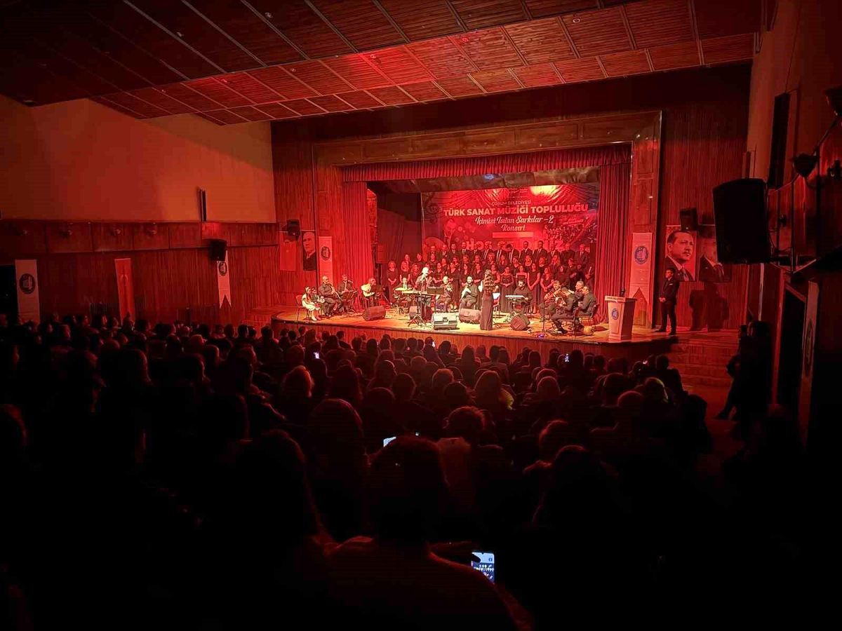“İçimizi Isıtan Şarkılar” konserine büyük ilgi
