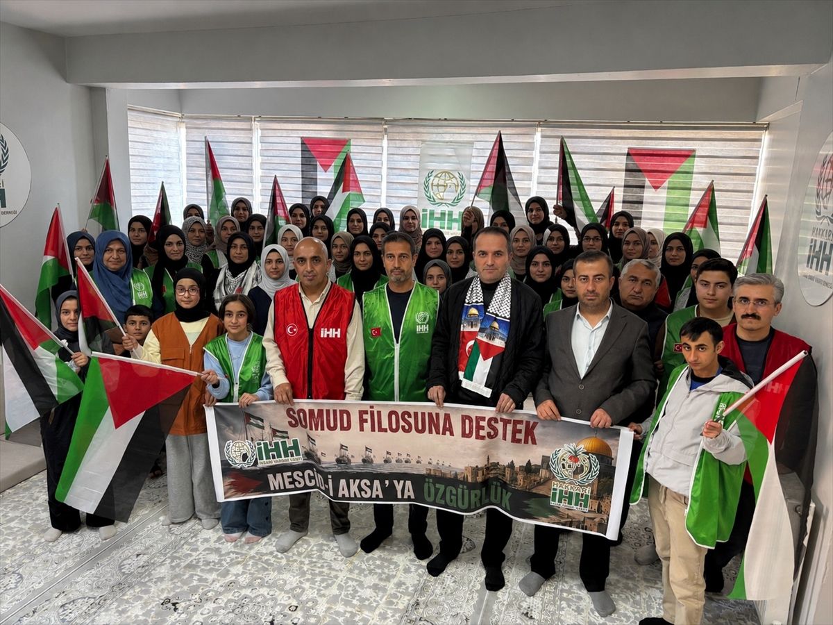 İHH Hakkari, İsrail’in Sumud Filosu’na saldırısını protesto etti