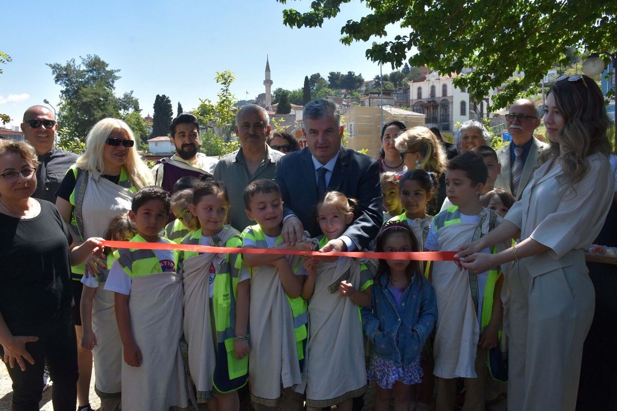 Arkeopark’ta Çocuklar Tarihi Öğreniyor