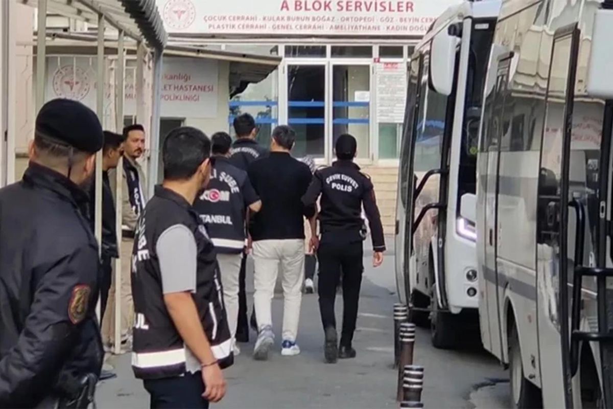 “İmamoğlu Çıkar Amaçlı Suç Örgütü” soruşturmasında gözaltına alınan 23 zanlı adliyede