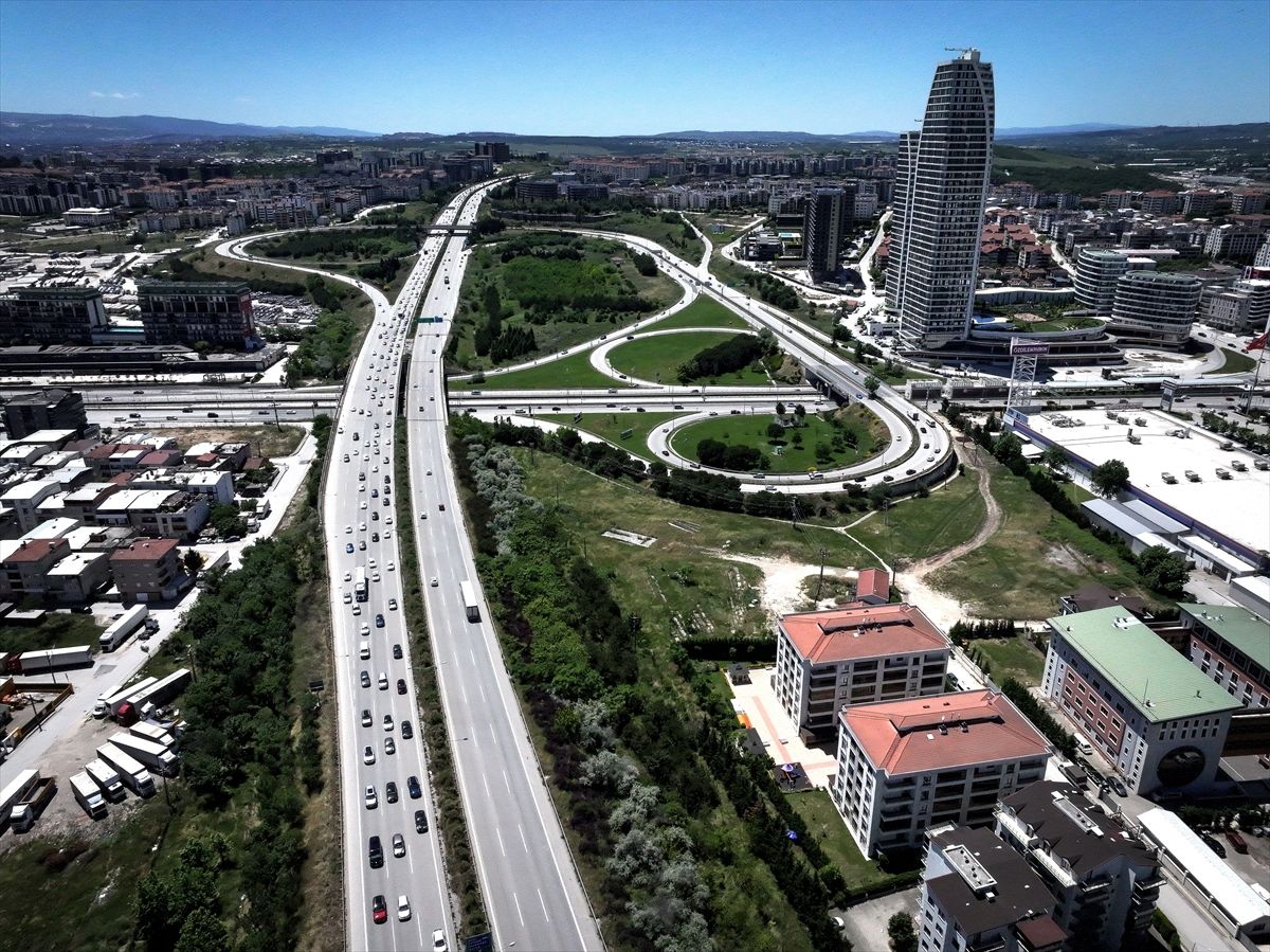 İstanbul-İzmir Otoyolu’nda Yoğunluk Artıyor