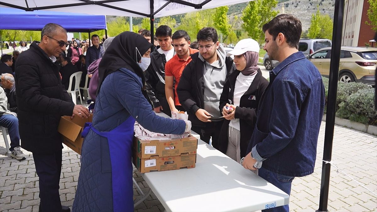 ISUBÜ’nde Balık Ekmek Şenliği