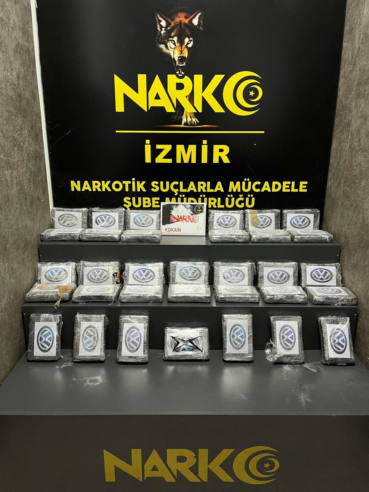 İzmir’de 60 kg uyuşturucu ele geçirildi, 4 tutuklama