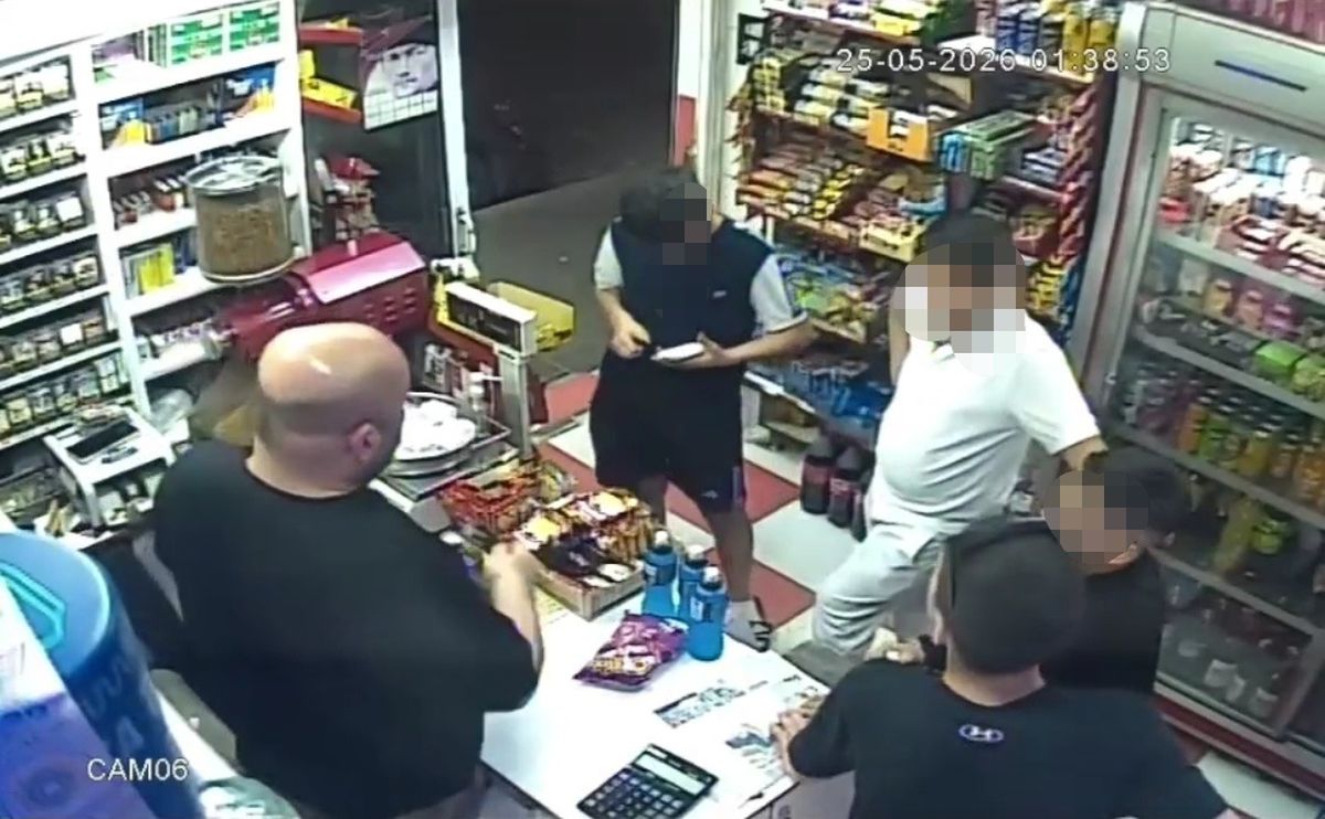 Buca’da 4 Çocuk, Adamı Darp Etti