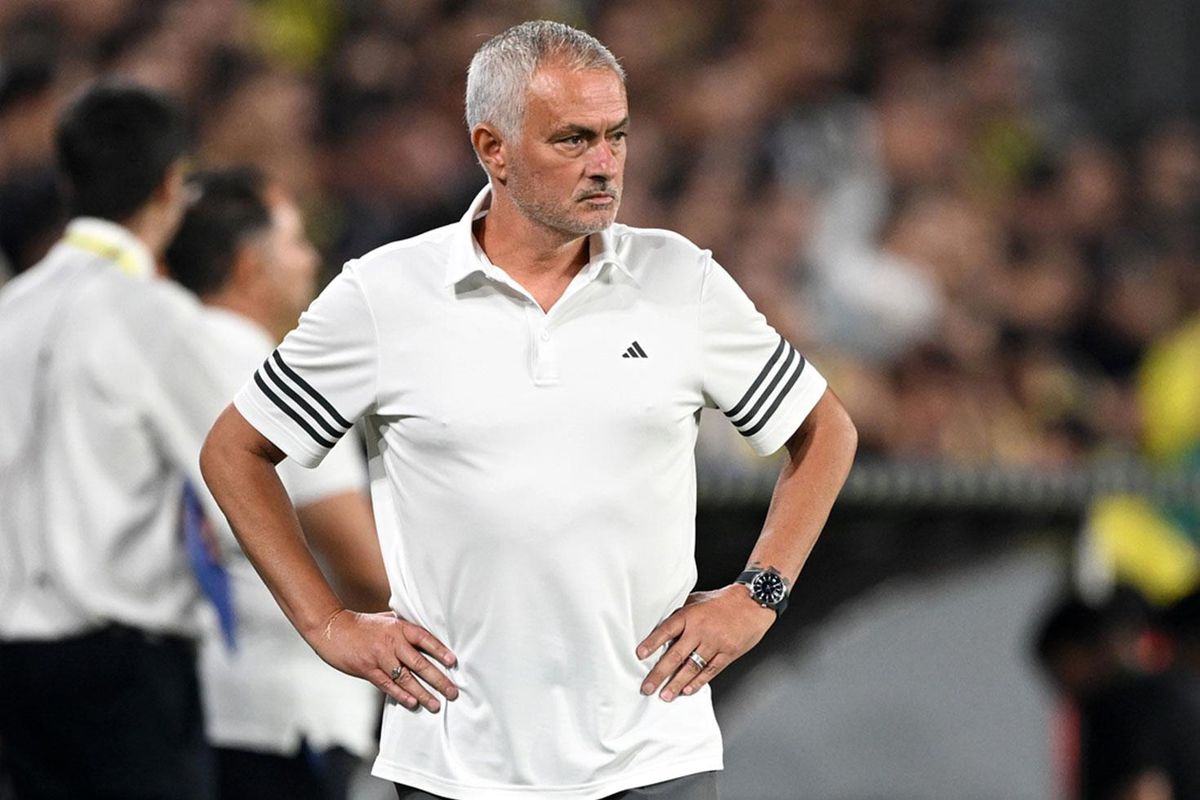 Jose Mourinho dedikodulara son verdi: İmza atmayacağım