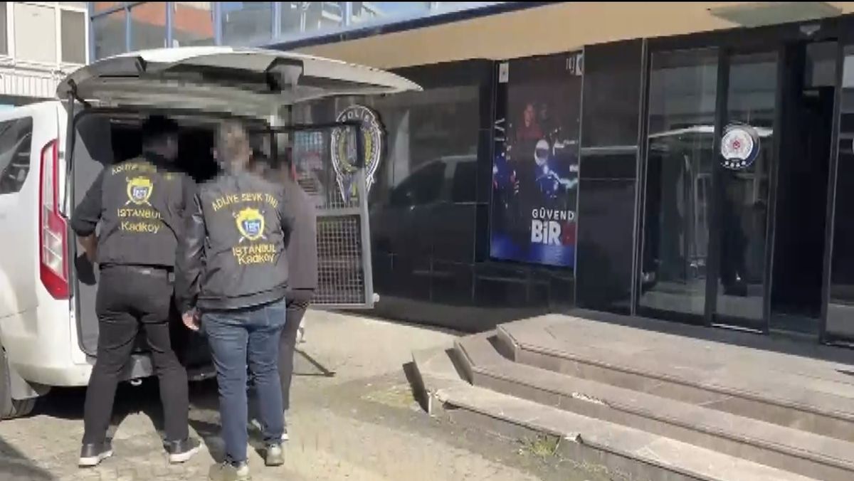 Kadıköy’de Uyuşturucu Operasyonu: İki Tutuklama