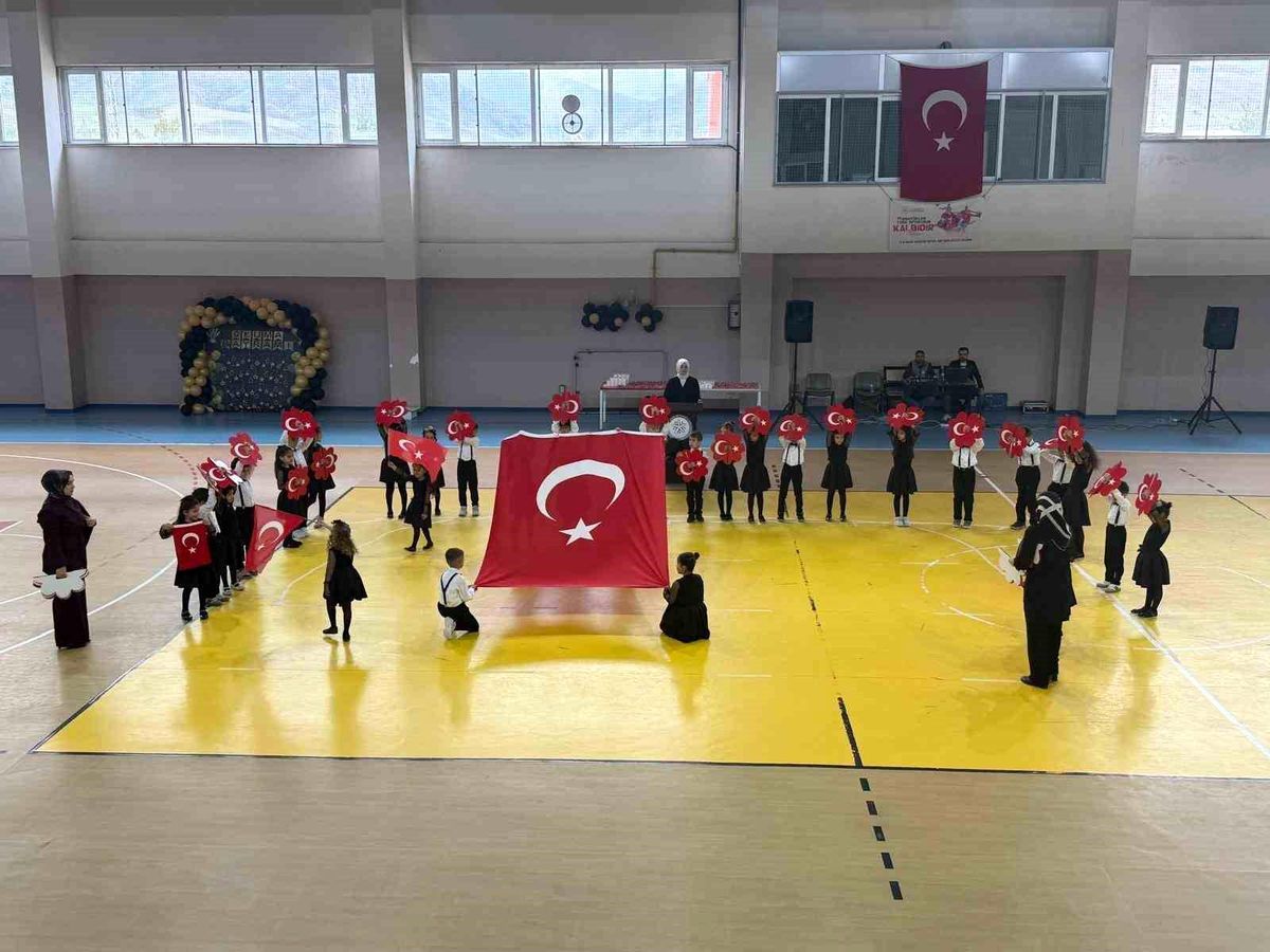 Renkli Kağızman Okuma Bayramı