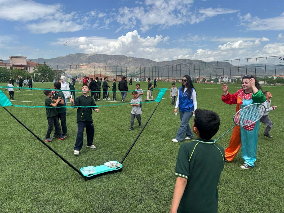 Kale’de Bahar Şenliği Düzenlendi
