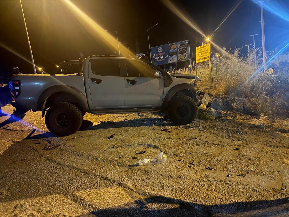 Çanakkale’de Motosiklet Kazası: 1 Ölü, 1 Yaralı