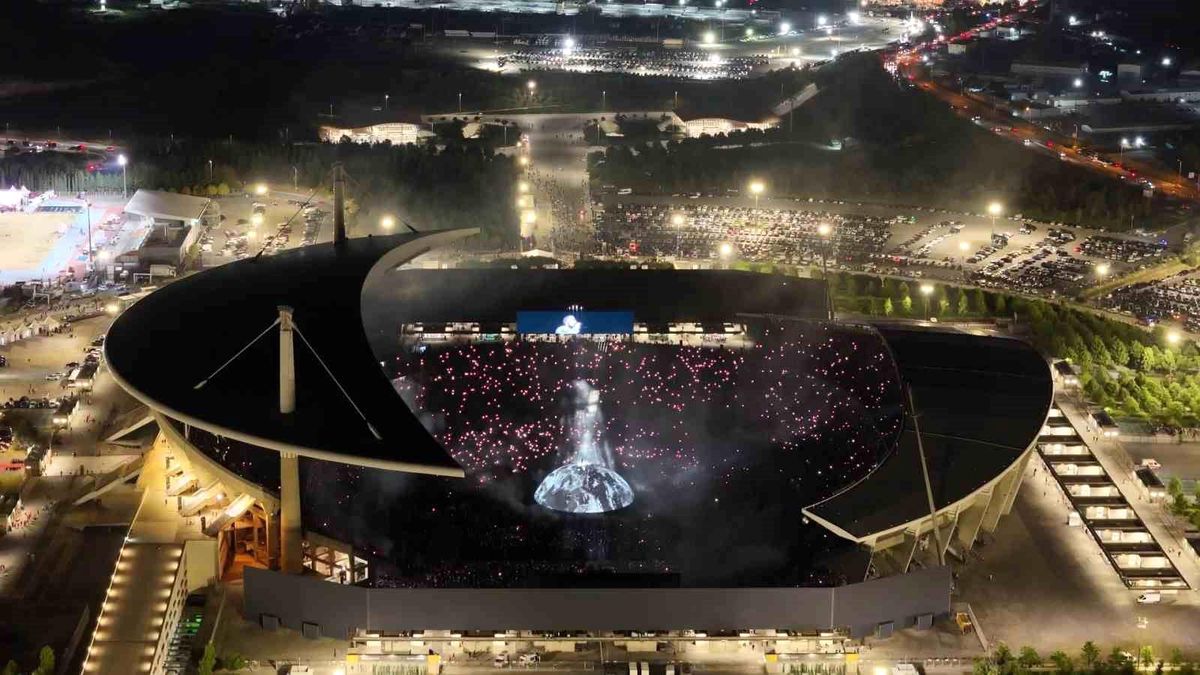 Kanye West İstanbul’da İz Bırakan Bir Konser Verdi