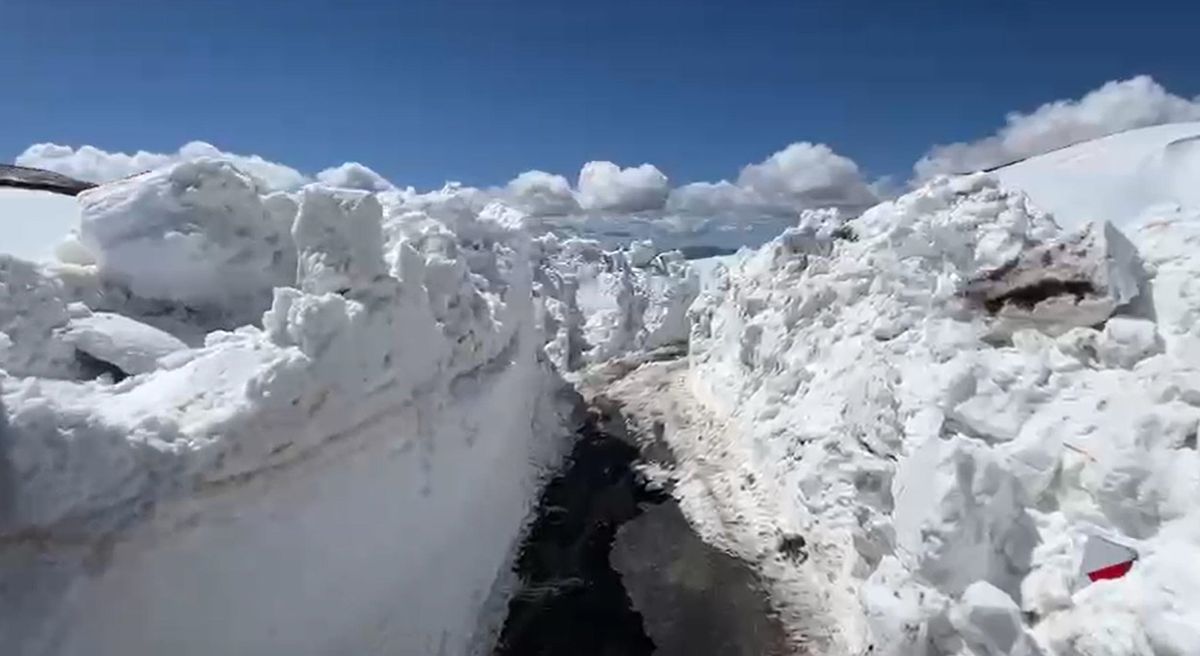 Çavuştepe Geçidi’nde Kar Temizleme Çalışmaları