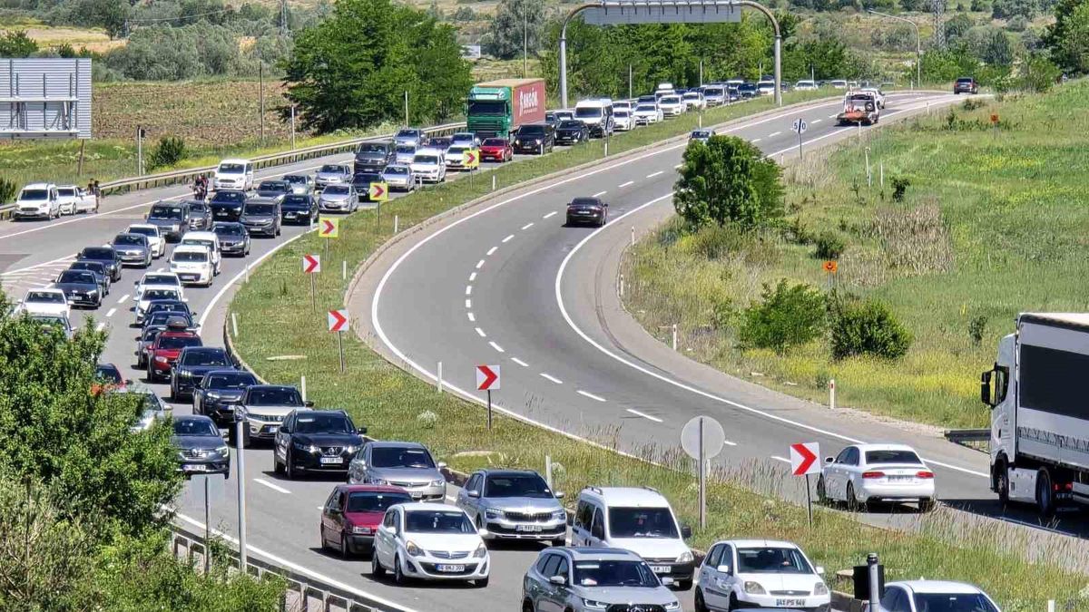 Karabük’te Kayıtlı Araç Sayısı 87 Bin 66