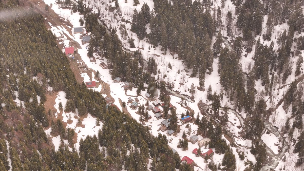 Rize’nin Yaylaları Mayıs’ta Beyaza Büründü