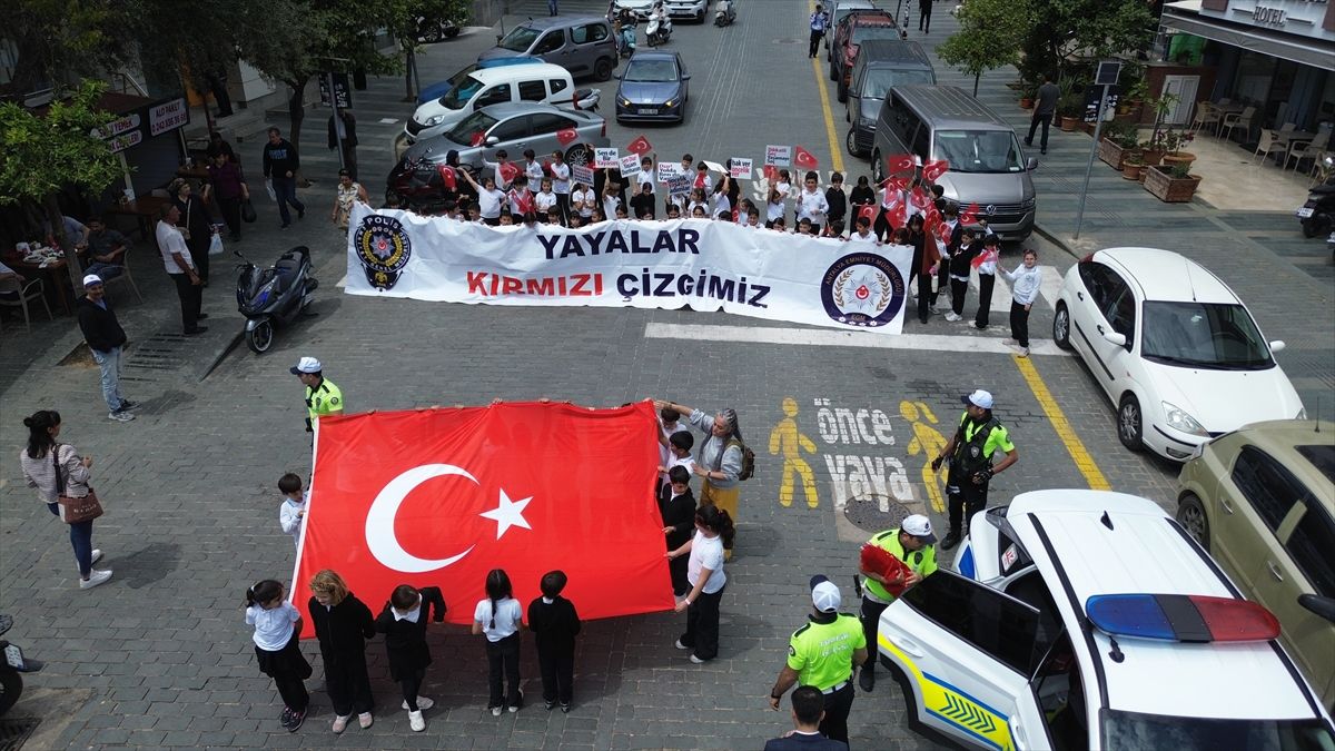 Kaş’ta Trafik ve İlkyardım Haftası Etkinlikleri