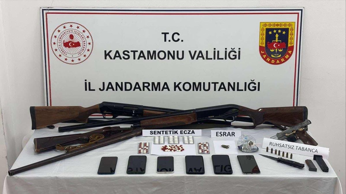 Uyuşturucu Operasyonunda 16 Tutuklama