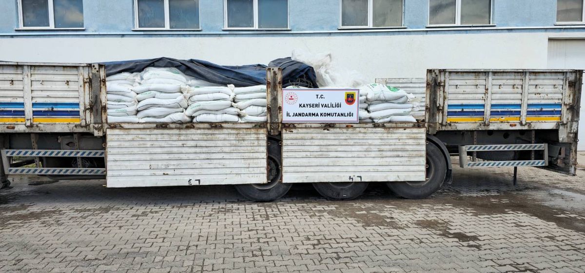 Kayseri’de 24 ton sahte gübre ele geçirildi
