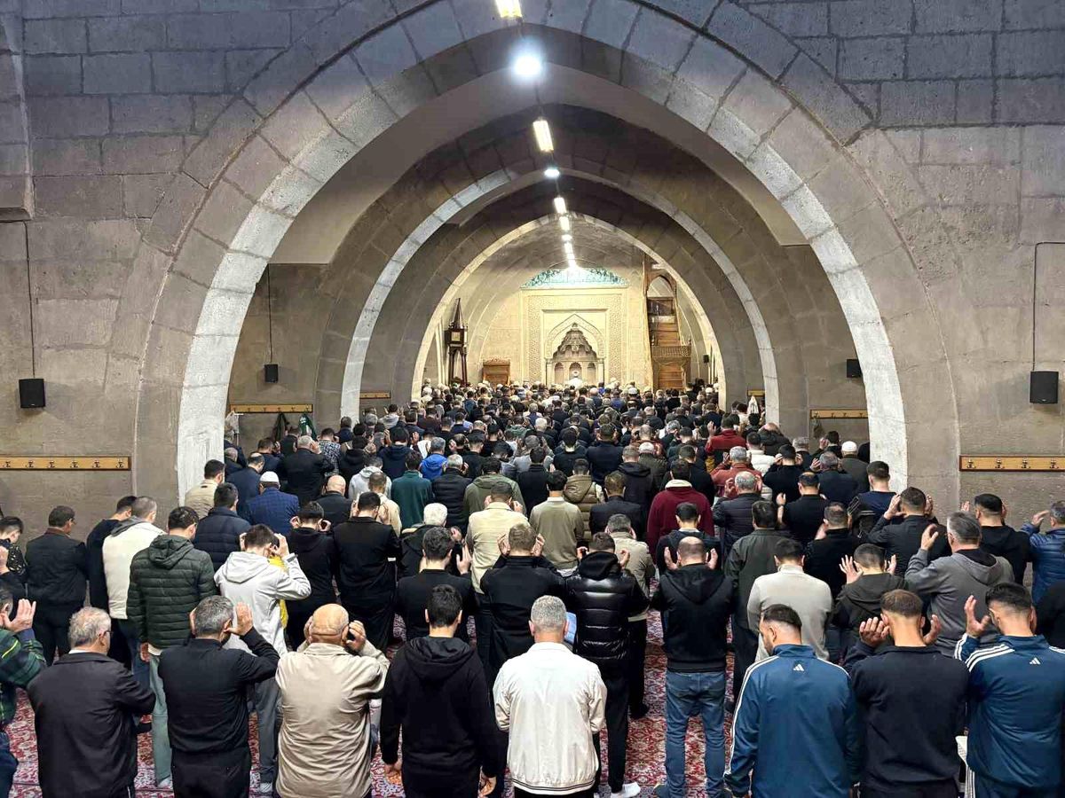 Kayseri’de Kurban Bayramı’nda camiler doldu