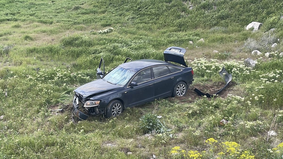 Kayseri’de Ehliyetsiz Sürücü Kaza Yapıp Yakalandı