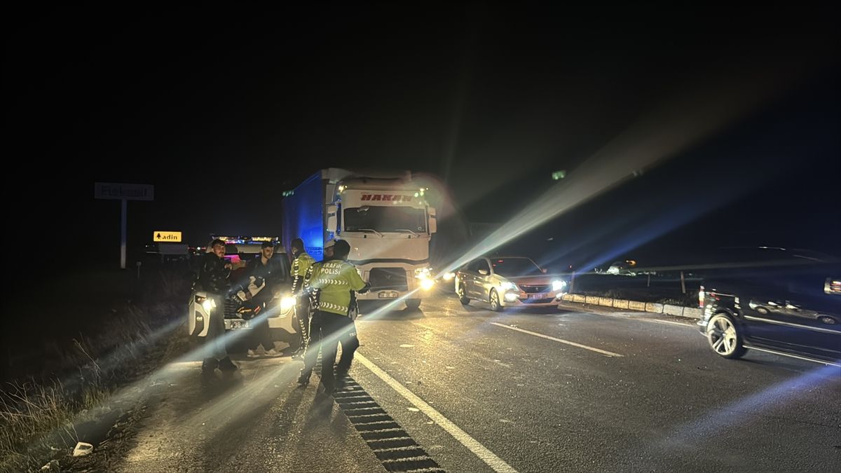 Kayseri’de Trafik Kazası: Anne ve Oğlu Yaralı