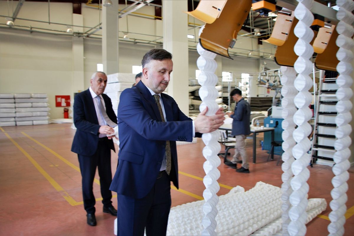 Kayseri’de Lisede Yay Üretimine Geçildi