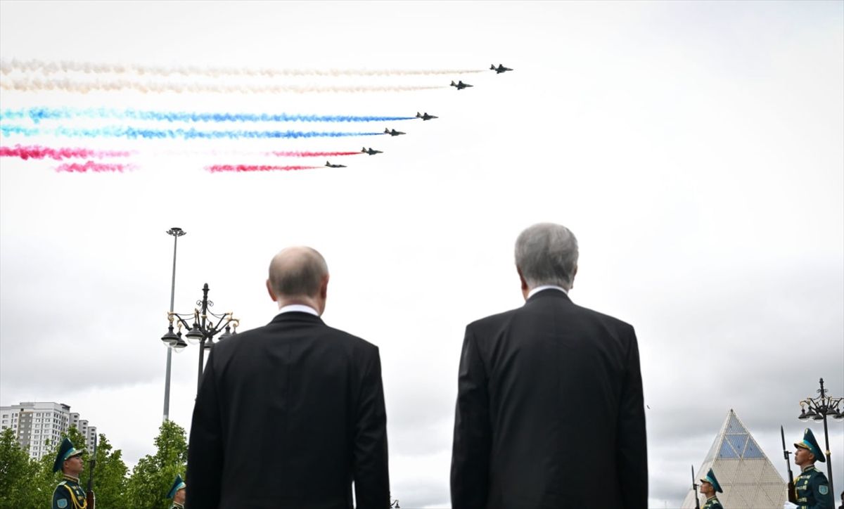 Tokayev ve Putin’den Dostluk Bildirisi