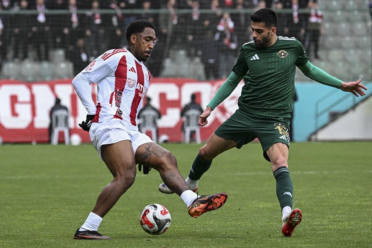Kazansaydılar Süper Lig’deydiler! Esenler Erokspor şampiyonluğu son maçta kaçırdı