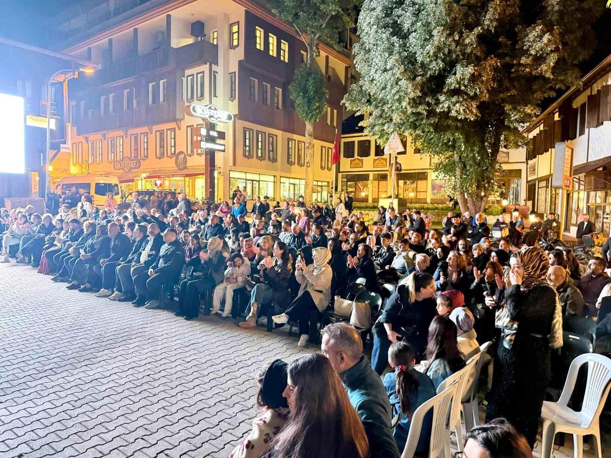 Kemaliye’de Gençlik Bayramı Coşkusu