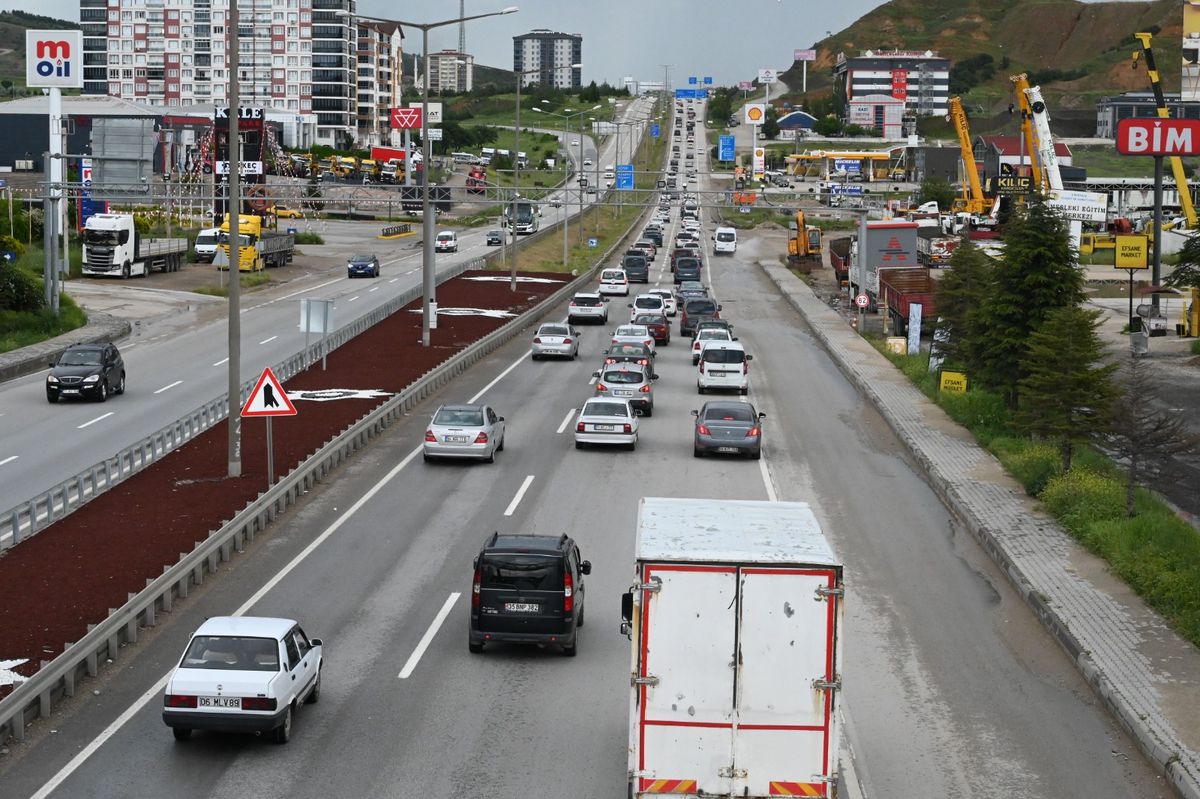 Kırıkkale’de Bayram Trafiği Yoğun