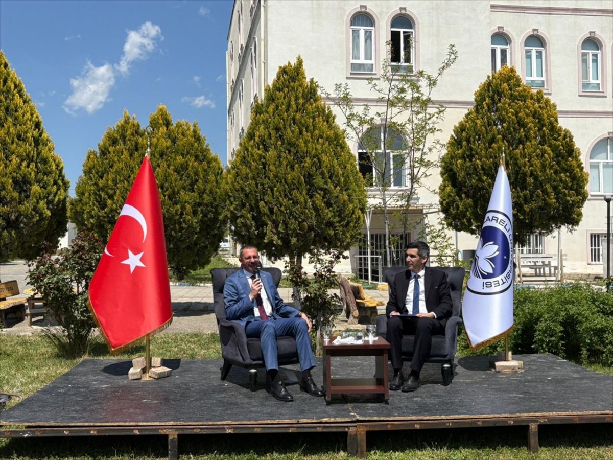 Kariyer Günleri’nde Öğrencilere Rehberlik