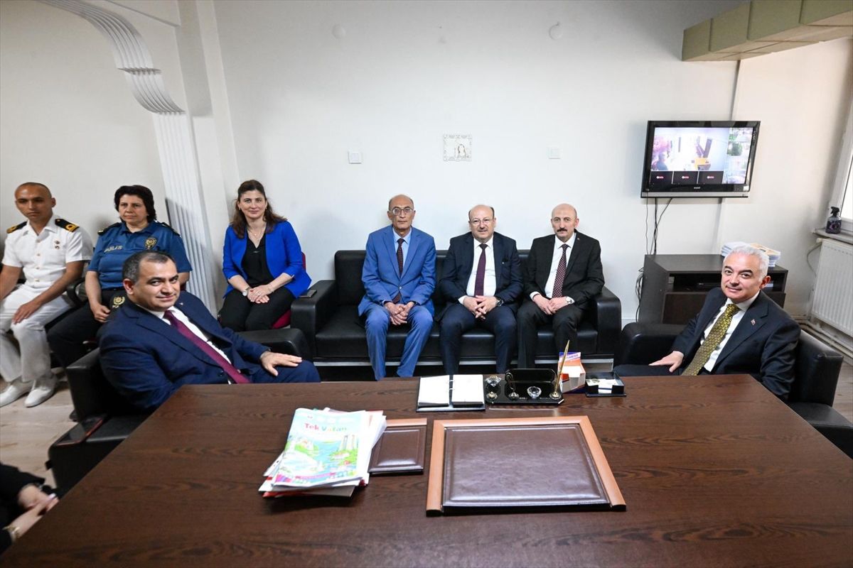 Vali Uğur Turan’dan Eğitim Ziyareti