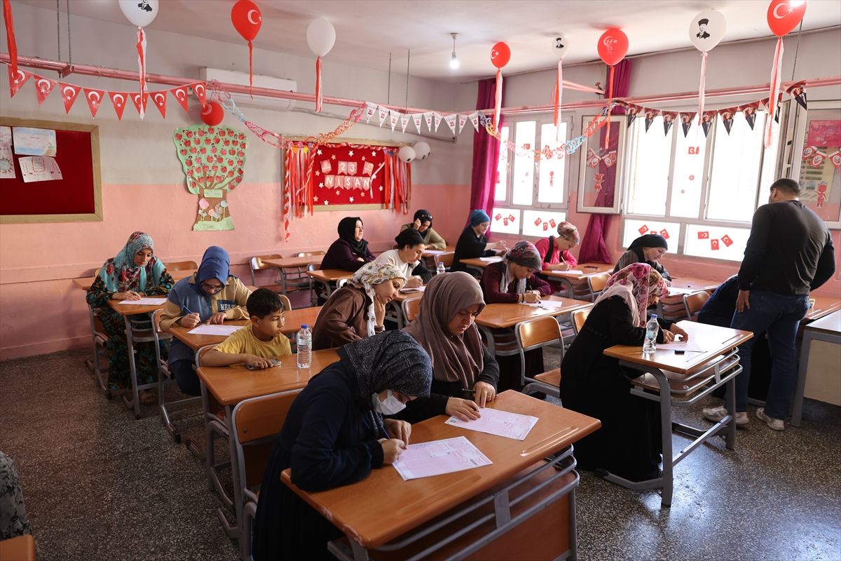 Kızıltepe’de Anneler İçin Kitap Okuma Yarışması