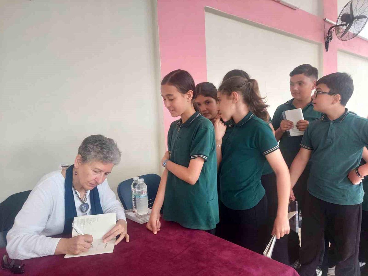 Koca Seyit’in yazarı öğrencilerle buluştu