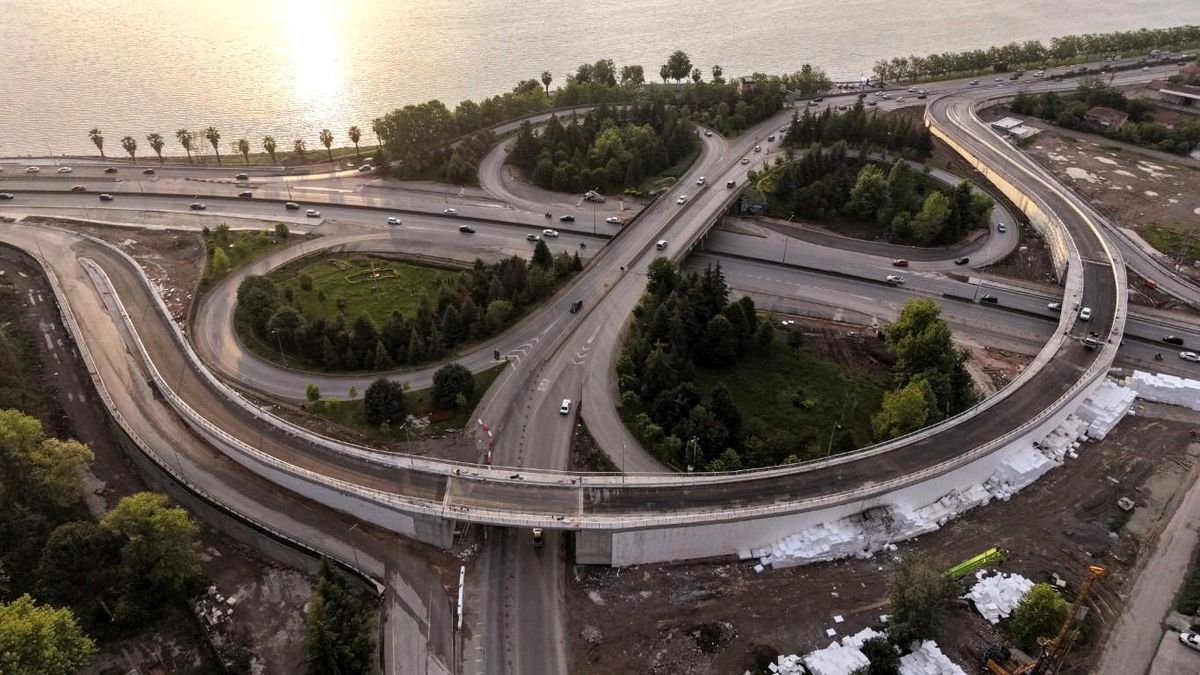 Kocaeli’de D-130’u rahatlatacak yeni bağlantı yolu hizmete girdi