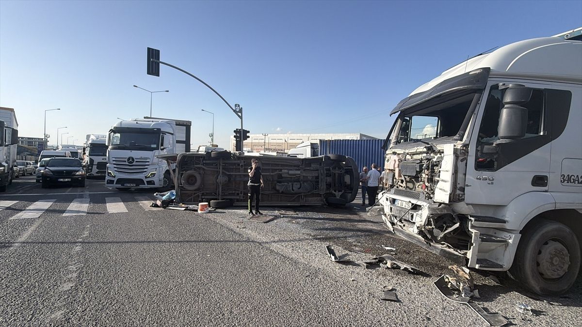 Çayırova’da Kaza: 8 Yaralı