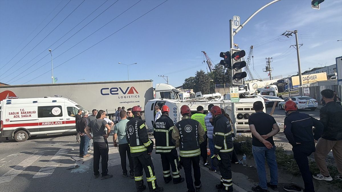Kocaeli’de Kaza: 1 Ölü, 7 Yaralı