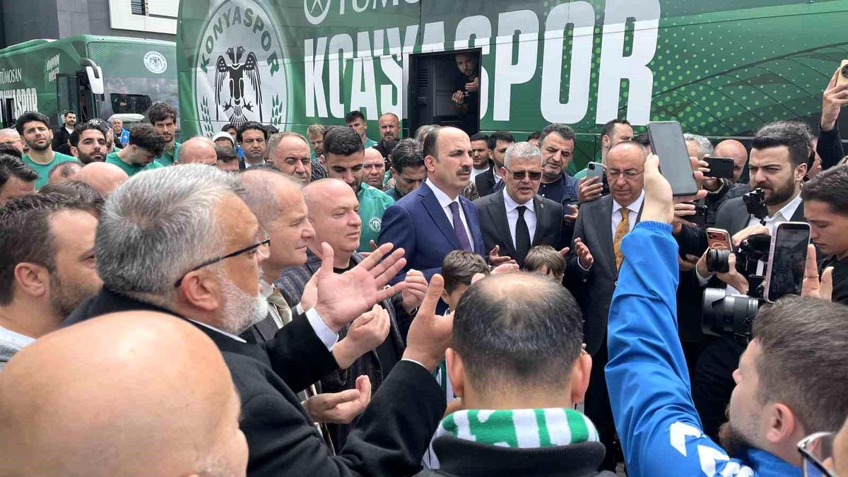 Konyaspor, kupa finali için Antalya’ya uğurlandı