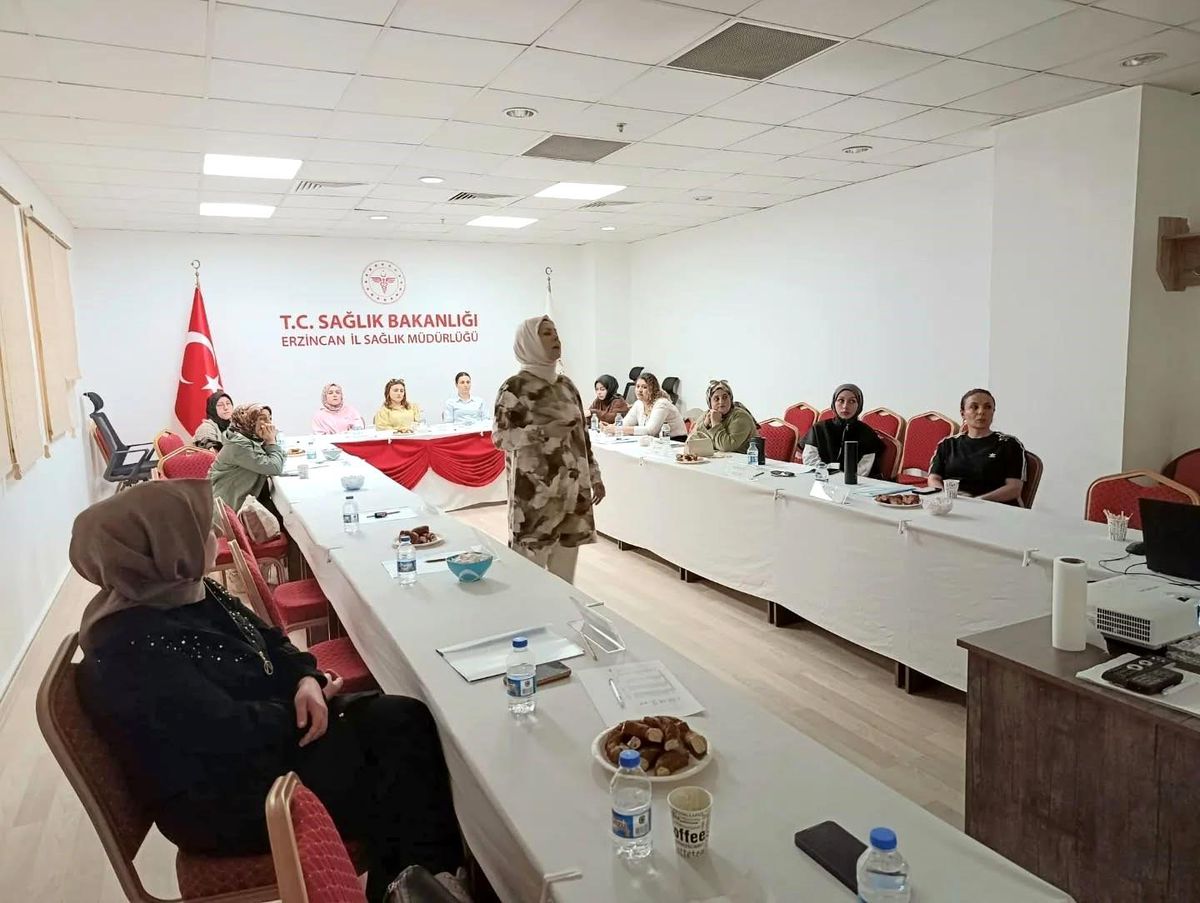 Erzincan’da ‘Her Gebeye Bir Ebe’ Eğitimi