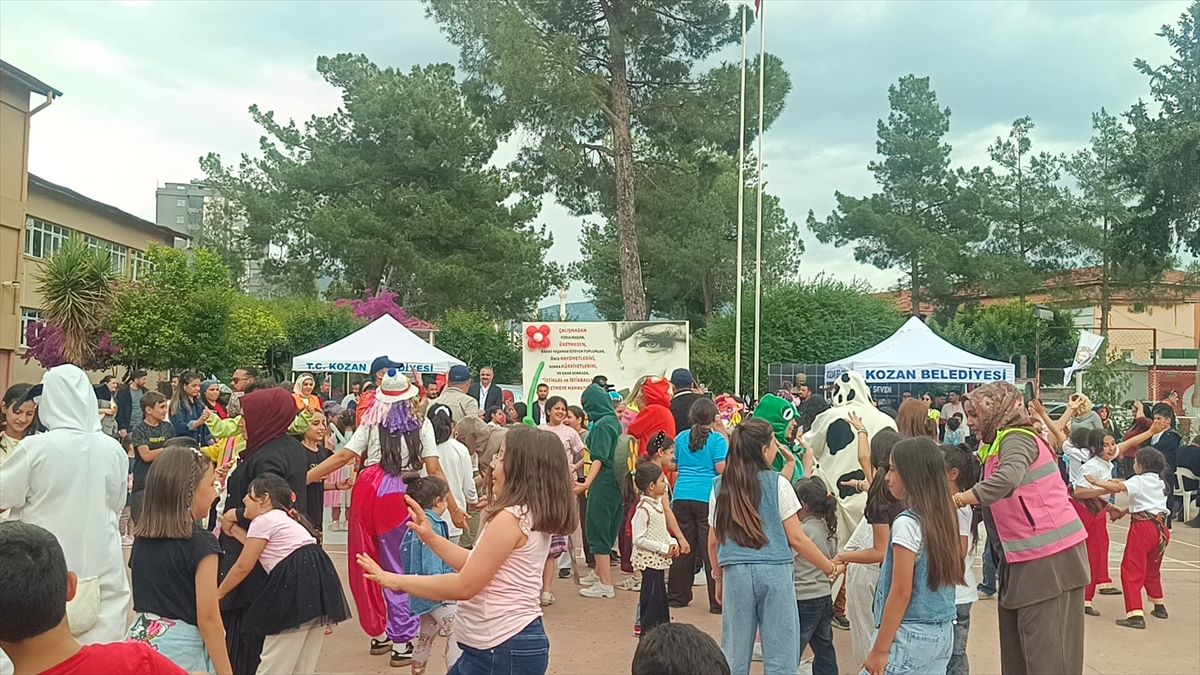 Adana’da 350 Çocuğa Bayram Hediyesi